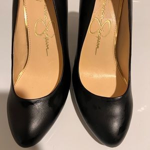 Excellent pair of black Jessica Simpson high heels!